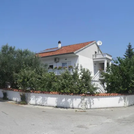 Apartment Josini Dvori