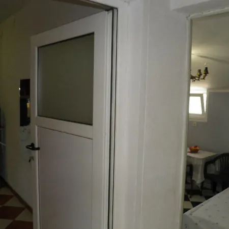 Josini Dvori